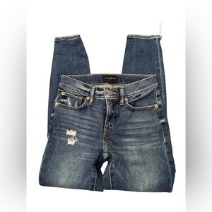 Lucky Brand Women's Blue Distressed Skinny Jeans 2 / 26 R